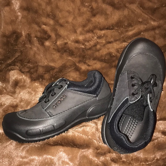 crocs oil resistant shoes